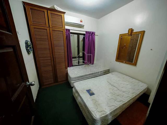 Marina court Room For Rent 1
