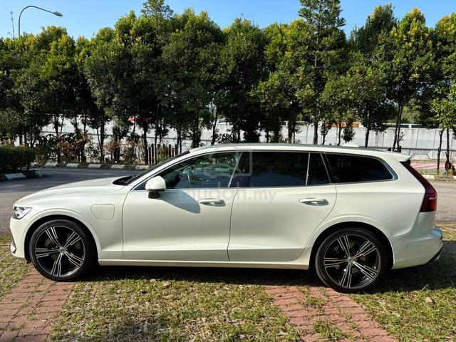 2022 Volvo V60 T8 INSCRIPTION 2.0L (A) - 4
