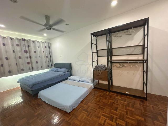 Carousel Image