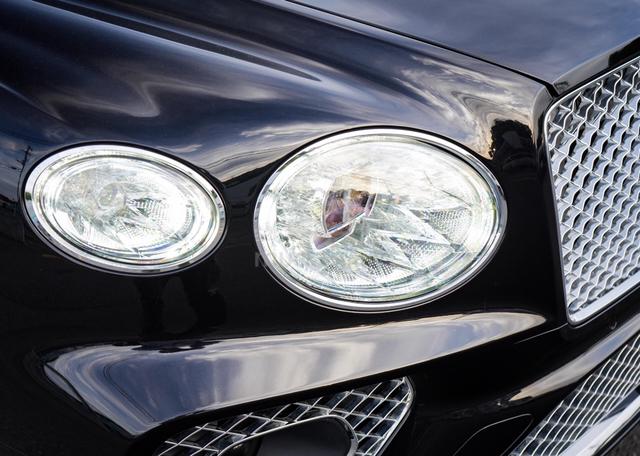2022 Bentley Bentayga V8 MULLINER DRIVING SPEC - 3