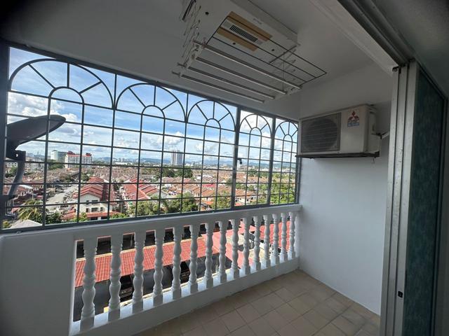 Plaza Indah 1