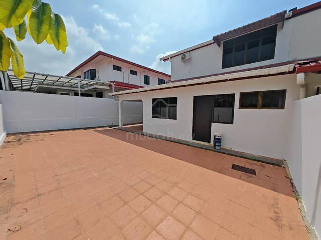 Bintulu Newly Renovated Double Storey Semi Detached House 1
