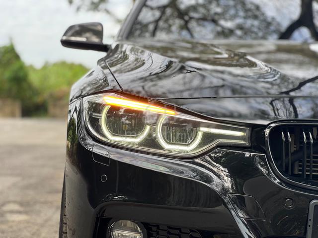 BMW 330E 2.0 M SPORT FACELiFT BOSS CAR - 3