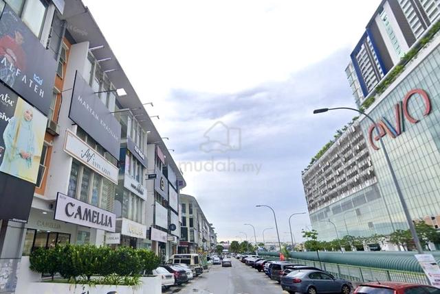 ROI 6.18% with LIFT 4 Storey Shoplot Bangi Sentral Seksyen 9 BB Bangi 1