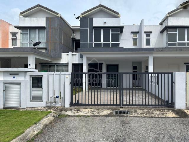 BIGGEST UNIT In Bandar Hillpark 1