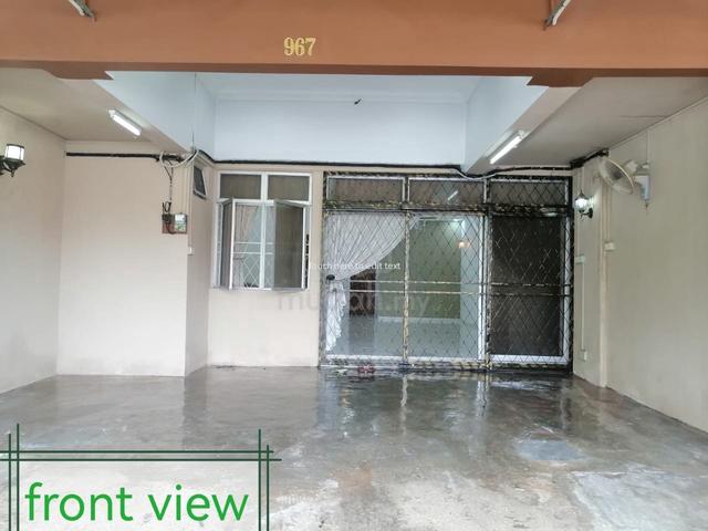 Single Storey House Taman Senai Utama Partial Furnished Near Airport 1