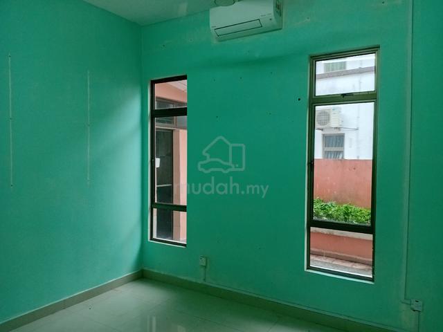 Double storey cluster house at Bandar Putra Kulai Johor 5