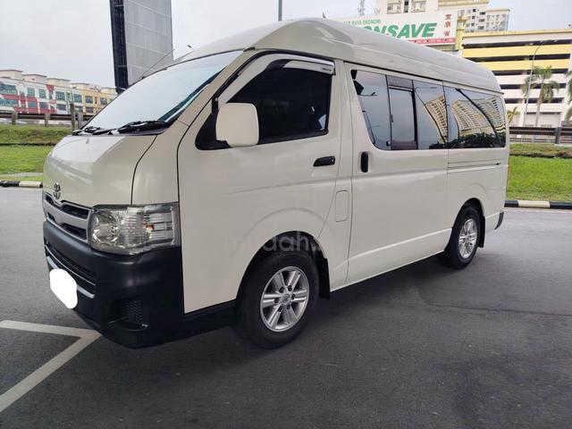 2013 Toyota Hiace 2.7 (M) Window Van High Roof - 1