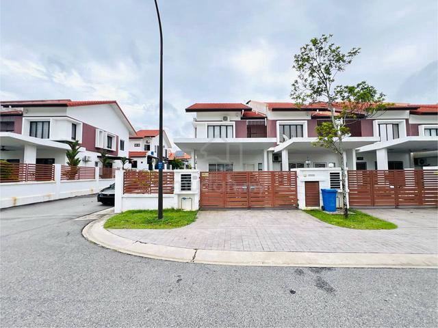 [End Lot & Renovated ] - 2 Storey Terrace Pentas 6 Alam Impian 1