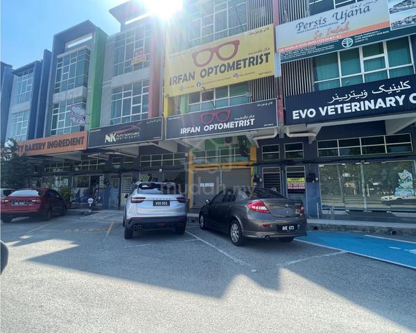 Tanjung Lumpur Facing Main Road 3 Story Shoplot 1