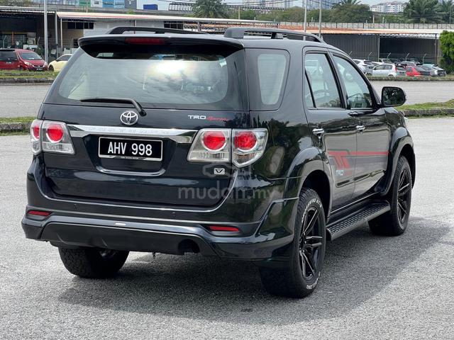 2011 Toyota FORTUNER 2.7 V FACELIFT (A) GOOD CONDI - 4