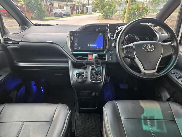 Toyota VOXY 2.0 ZS kirameki ALPINE ZRR80 7S - 5
