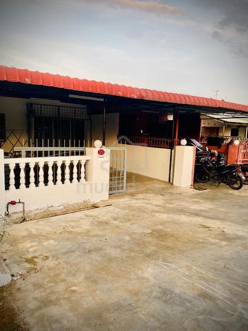 Murah! Rumah Teres 5 Bilik, Porch Extend – Taman Gurun Jaya 1