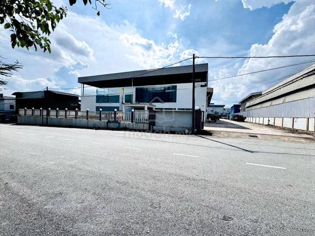 Rare Industrial Warehouse For Sale in Indera Mahkota Kuantan 1