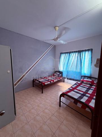 Bilik Sewa Lelaki (Sharing Room Male) di Taman Equine, Seri Kembangan 1
