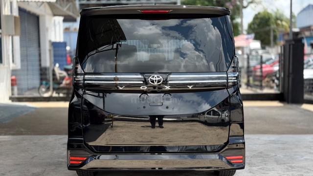2022 Toyota VOXY 2.0 S-G FULL LOAN - 4