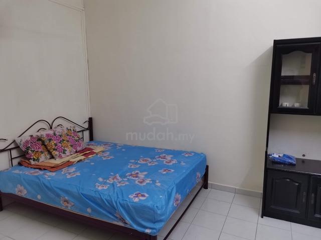 Ayer Tawar Private Rooms 1