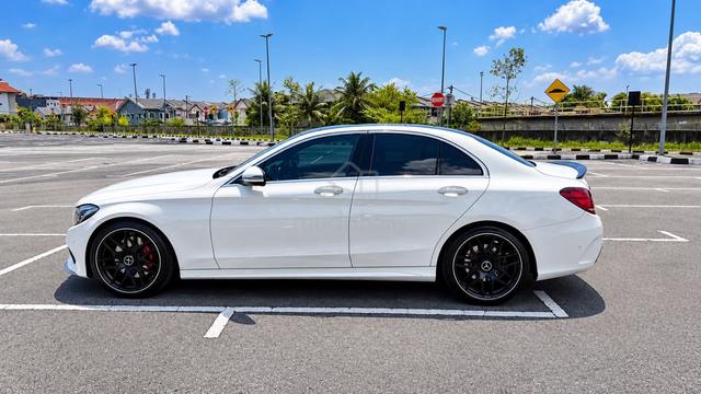 2016 Mercedes Benz C-CLASS 2.0 300 AMG LINE (CKD) - 4