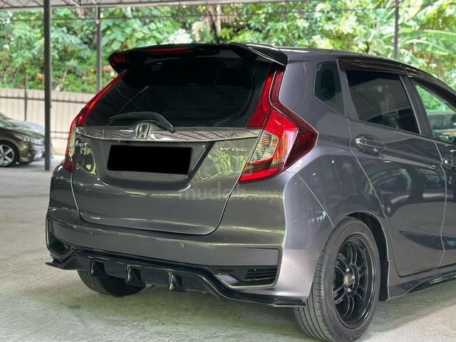 2019 Honda JAZZ GK5 1.5 V FACELIFT (A) FULL LOAN ! - 4