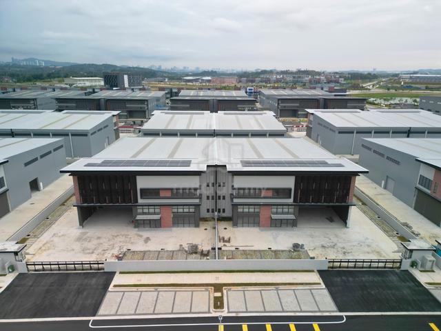 15ksf New Elmina Business Park 3sty Showroom Semi D Factory For rent 1