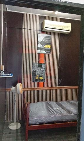 Bilik Single Aircond utk wanita 1