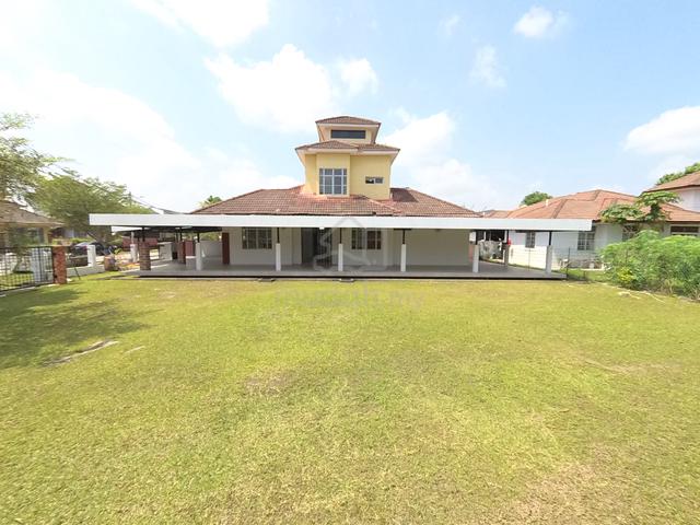 [RENOVATED SEMI D 7252sqft] Taman Lautan Samudera Puncak Alam 1