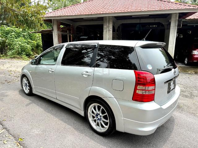 2008 Toyota WISH 2.0 Z ANE10G FACELIFT (A) - 5