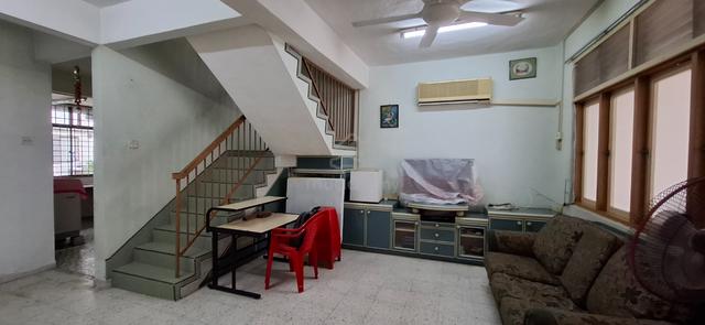 Rumah Teres 2 Tingkat Berdekatan HUSM 1