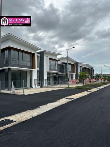 Brand New 2 Storey Semi D Commercial Shop Lot @ Simpang Ampat 1