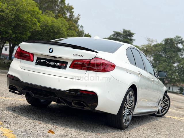 BMW 530i 2.0 M-SPORT G30 SUNROOF H/KARDON P/BOOT - 3