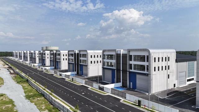 3 Storey corner Semi -D Factory Bandar Industrial Zone, Pulau Carey 1