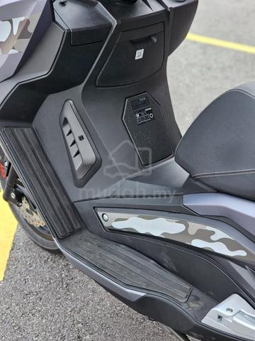 Carousel Image
