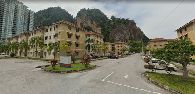 Permai Lake View Apartment 1