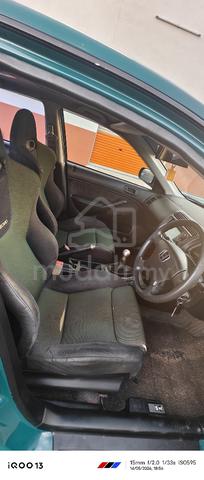 2003 Honda CIVIC 1.7 VTEC (A) - 4