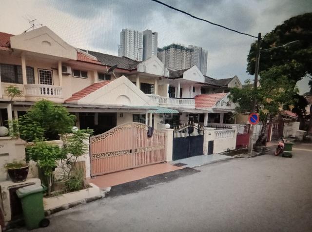 2 storey house, taman setapak (setapak garden) 1