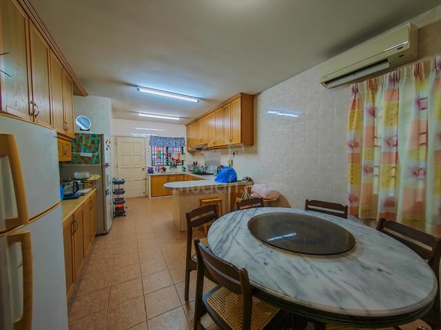 Double Sty Semi Detached At Greenlane, Nice Location, Concrete 2