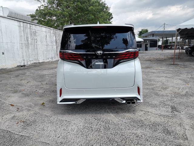 2024 Toyota ALPHARD 2.5 Z Modelista Bodykit - 4
