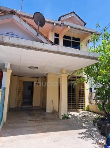 Double storey terraced End lot 1
