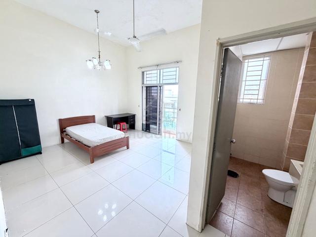 Nice Master Room with AirCond Balcony @ Pv13 Condo Setapak Danau Kota 1