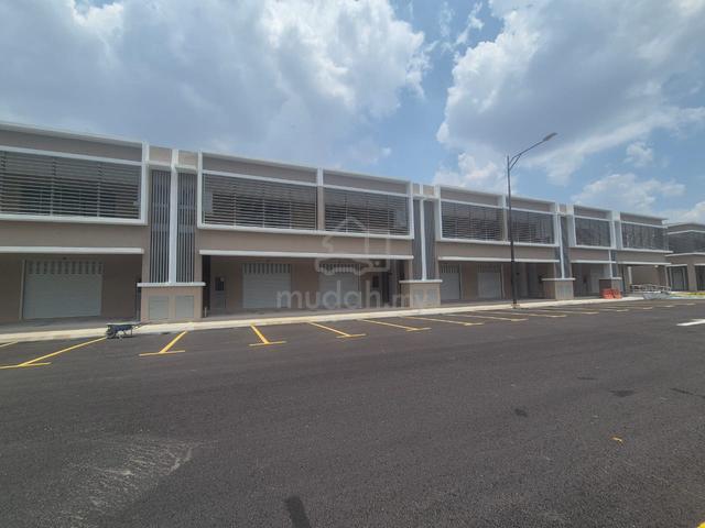 For Rent 1.5sty Shoplot Boulavard Pusat Bdr Puchong,Tpp5, Selangor 1