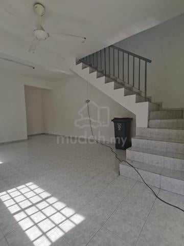 2 Storey Low Cost @ Jalan Pulasan Taman Kota Masai For Rent 1