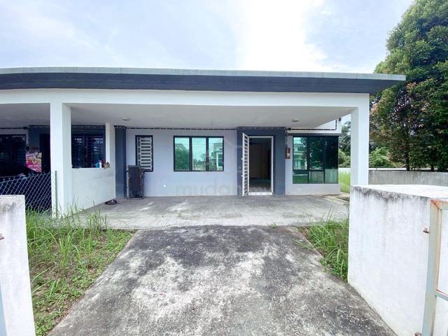 CORNER LOT Single Storey Terrace Taman Dataran Abadi, Sepang 1