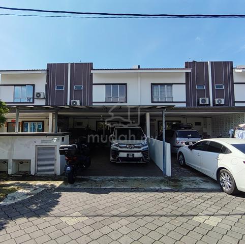 RENOVATED UNIT & EXTENDED Double Storey Irama Perdana LBS, Puncak Alam 1