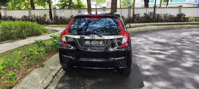 Honda Jazz 1.5V-Direct From Lady Owner - 4