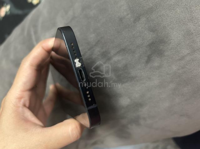 iPhone 13 128gb - photo 3 of 6