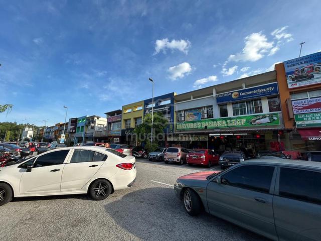 Facing Main Road Adjoining Double Storey For Sale @ One Avenue S2 1