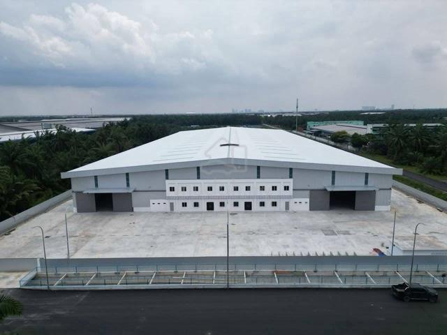 Telok Panglima Garang Kuala Langat factory 13m ceiling height 1000amp 1
