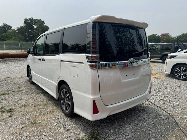 2021 Toyota VOXY 2.0 ZS KIRAMEKI 3 - 3