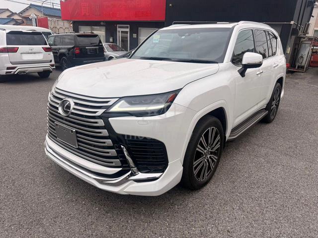 2023 Lexus LX600 with Modellista Bodykit (7Seater) - 2
