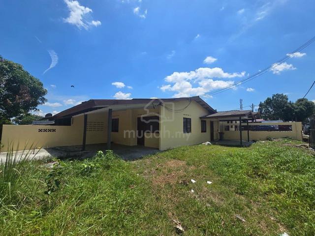 Taman Dahlia Tampoi Single Storey Low Cost 1